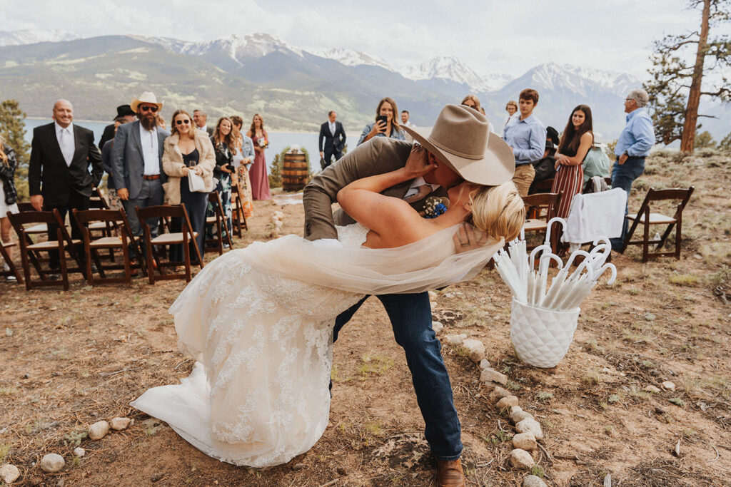 how to elope in twin lakes