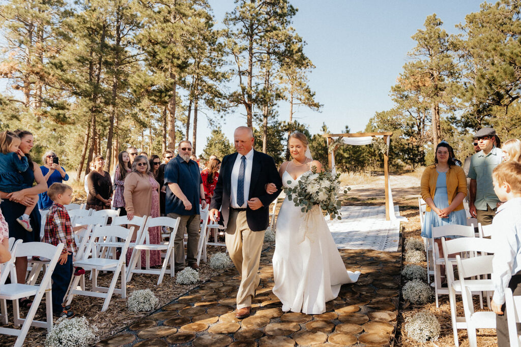 tips for a backyard wedding