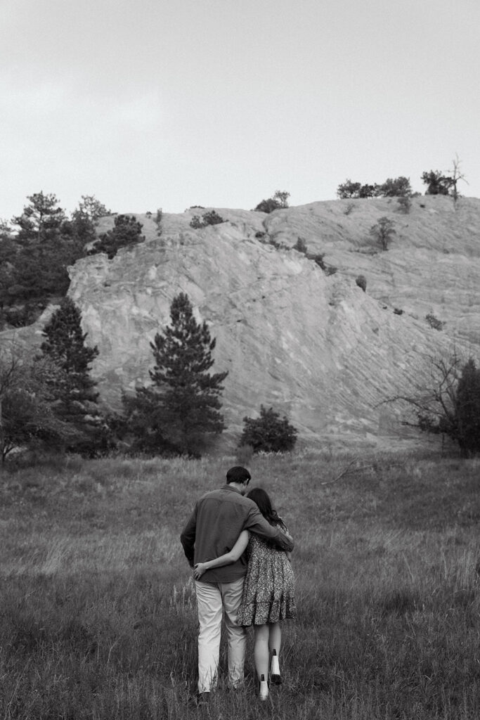 garden of the gods engagement photos