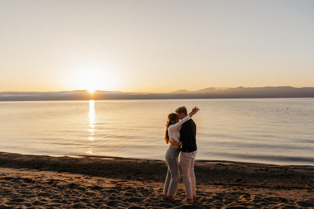 lake tahoe engagement photos