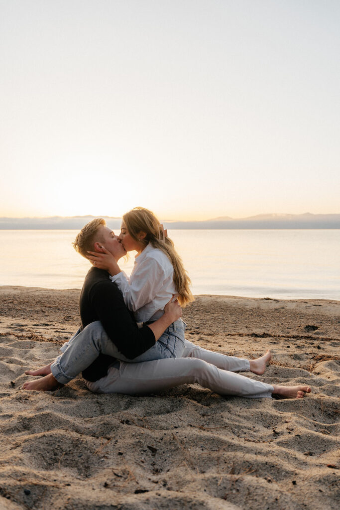 lake tahoe engagement photos