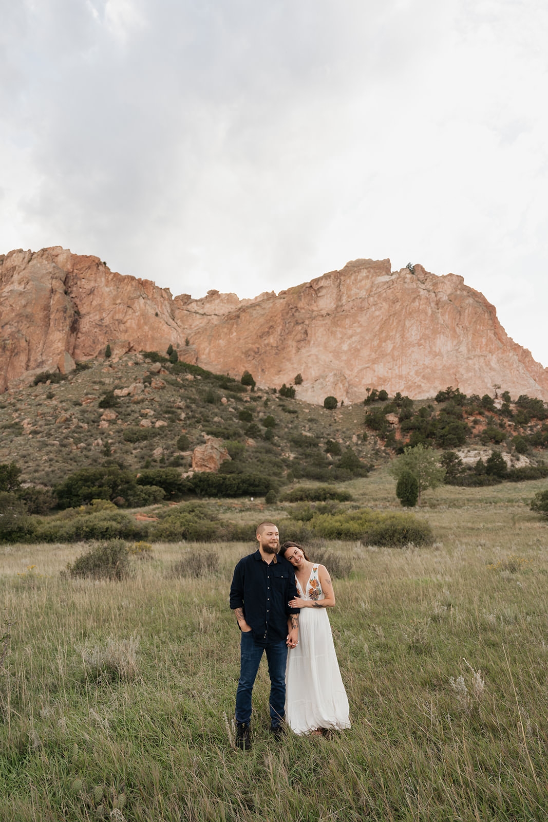 garden of the gods engagement photos