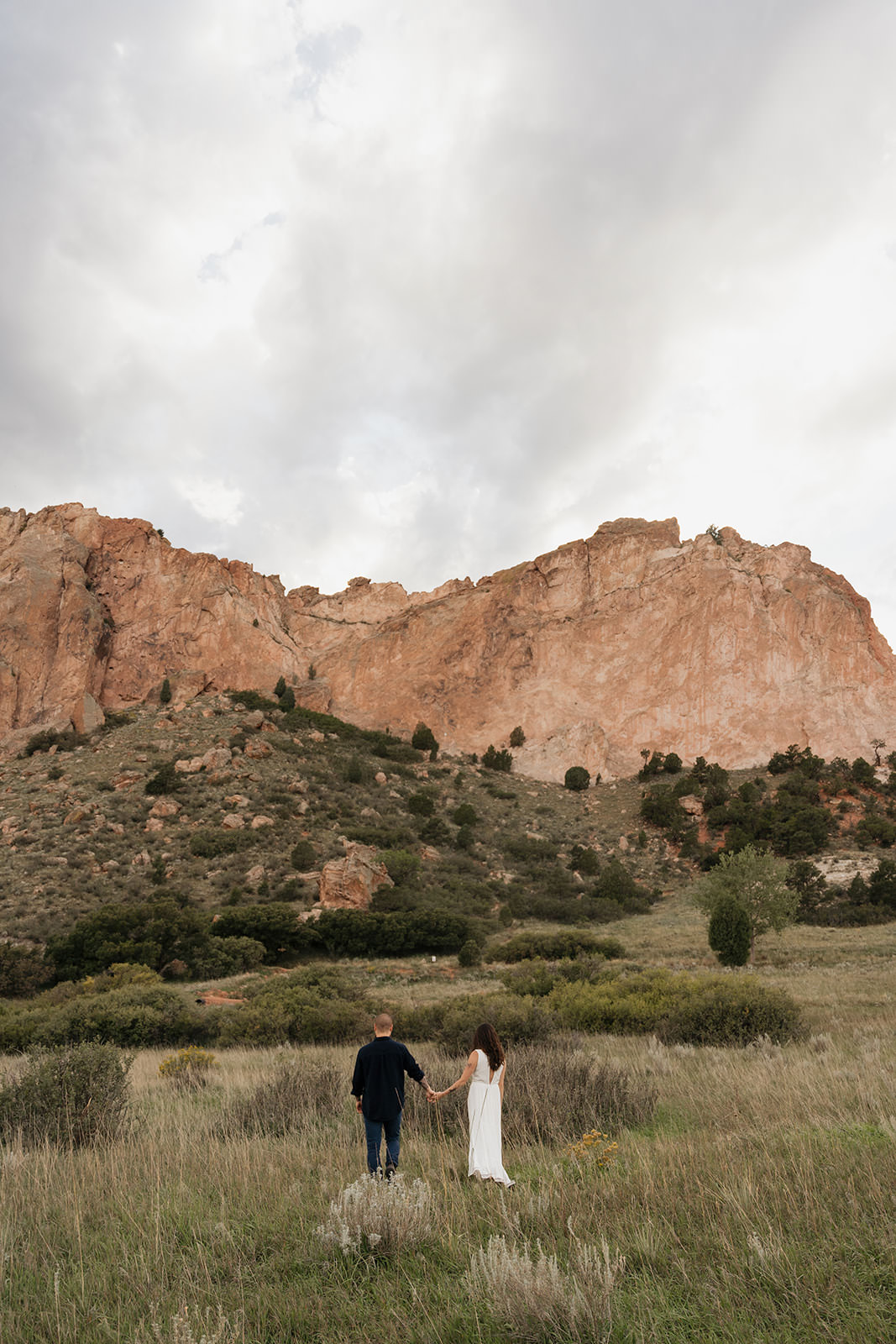 garden of the gods engagement photos