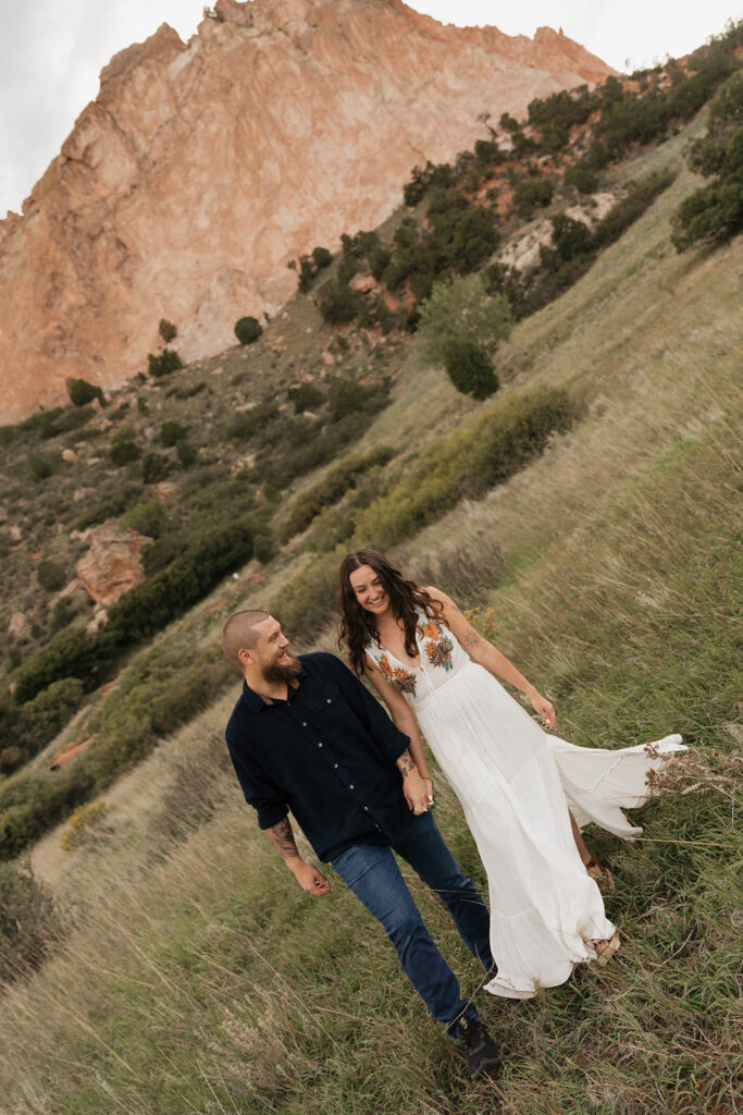 garden of the gods engagement photos