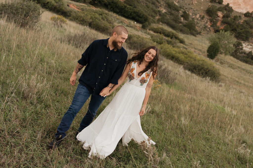 garden of the gods engagement photos