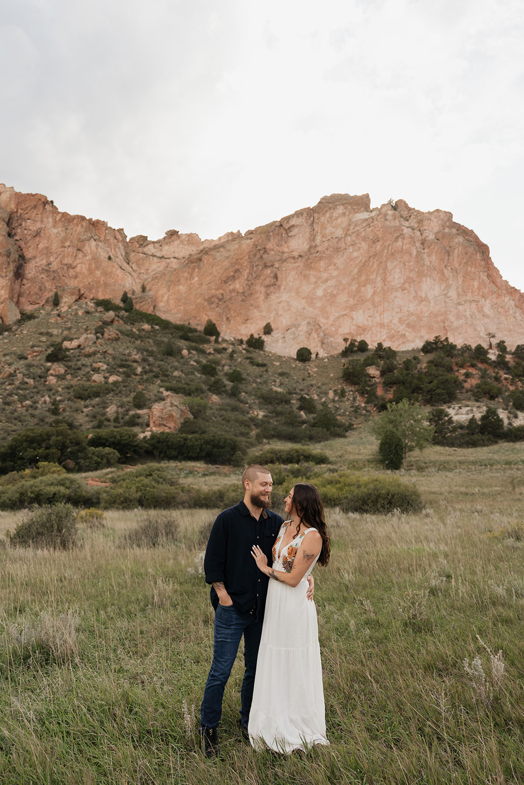 garden of the gods engagement photos