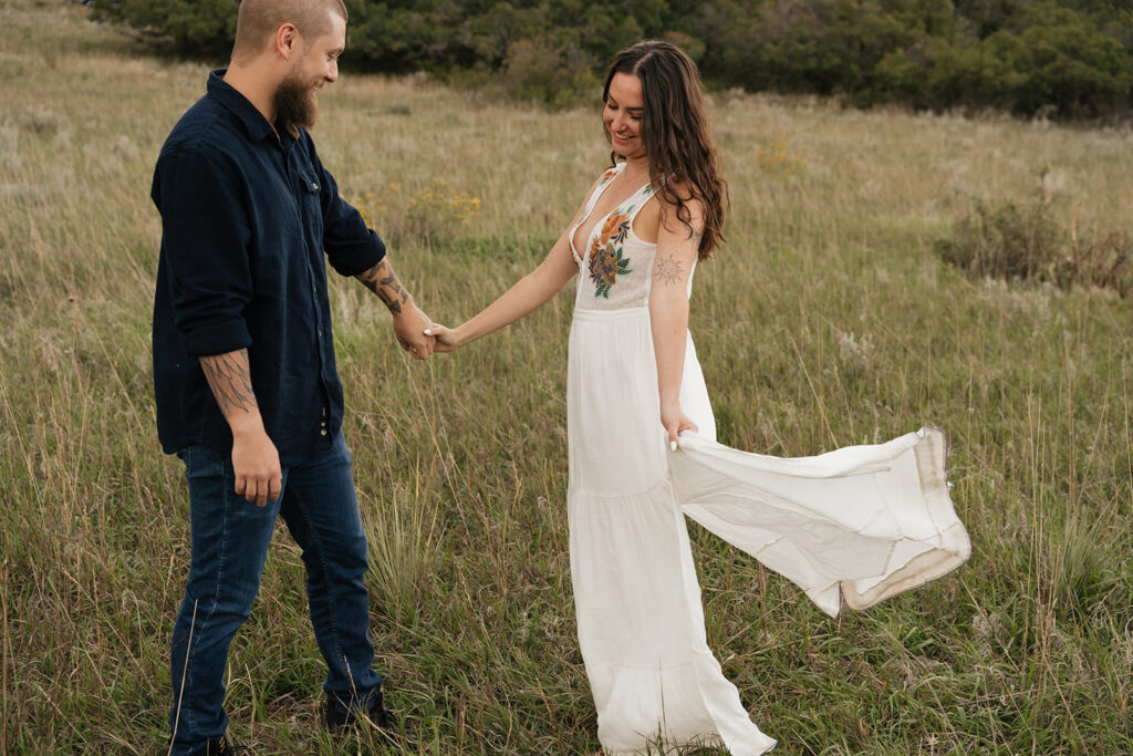 garden of the gods engagement photos