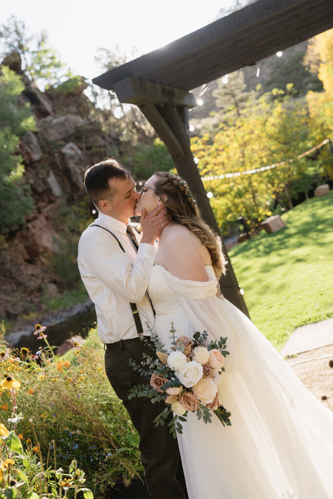 lyons riverbend wedding