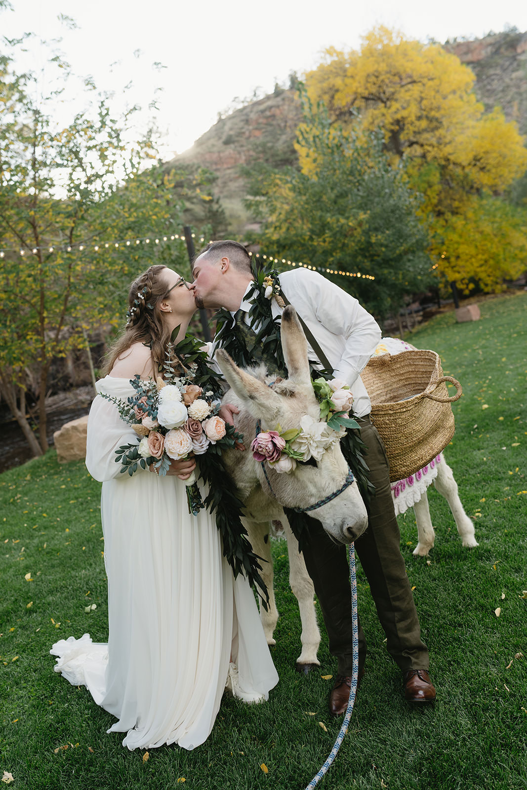 lyons riverbend wedding