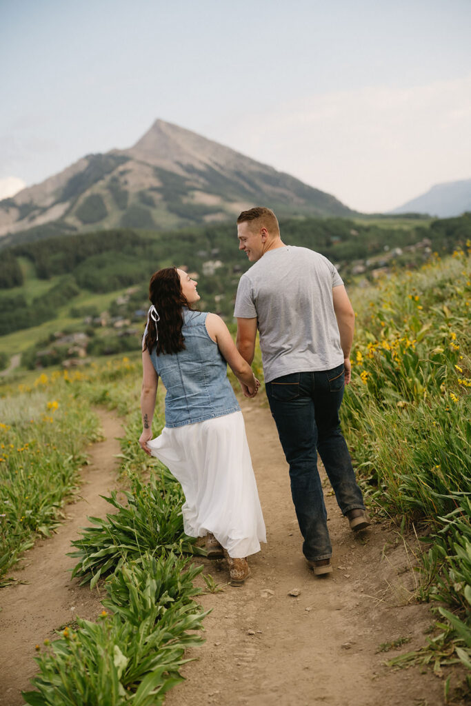 crested butte engagement photos