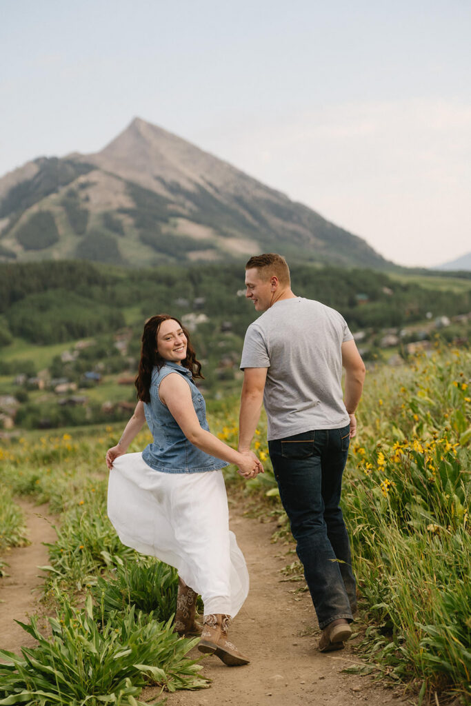 crested butte engagement photos