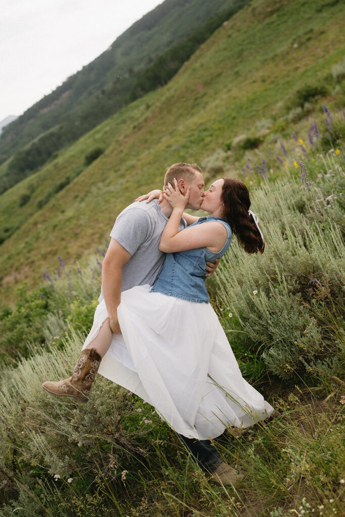 crested butte engagement photos